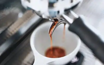 El sabor intenso del café espresso en tu taza